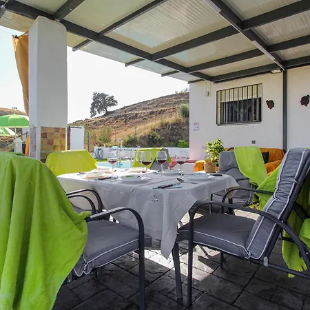 4 Bedroom Gorgeous In *