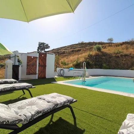 4 Bedroom Gorgeous In Sedella